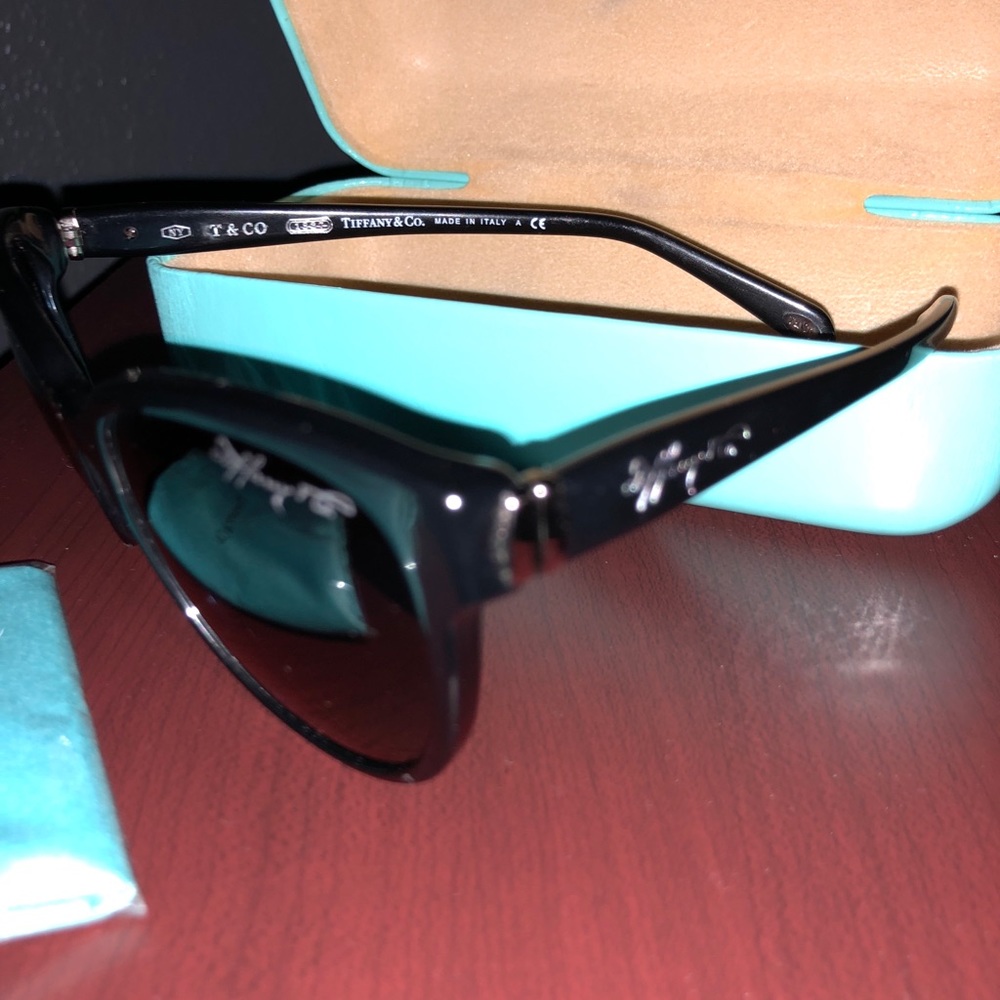 Tiffany sunglasses - Picture 2 of 4
